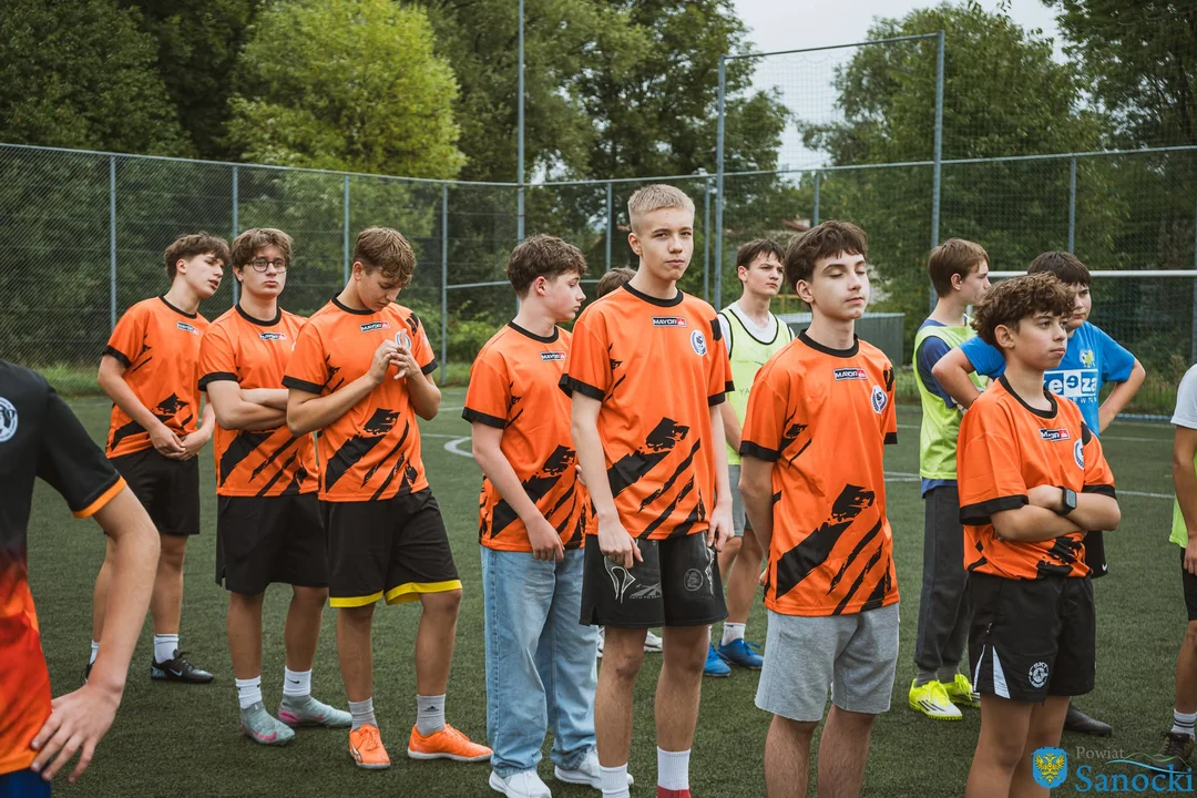 Międzyszkolny turniej piłki nożnej  I LO